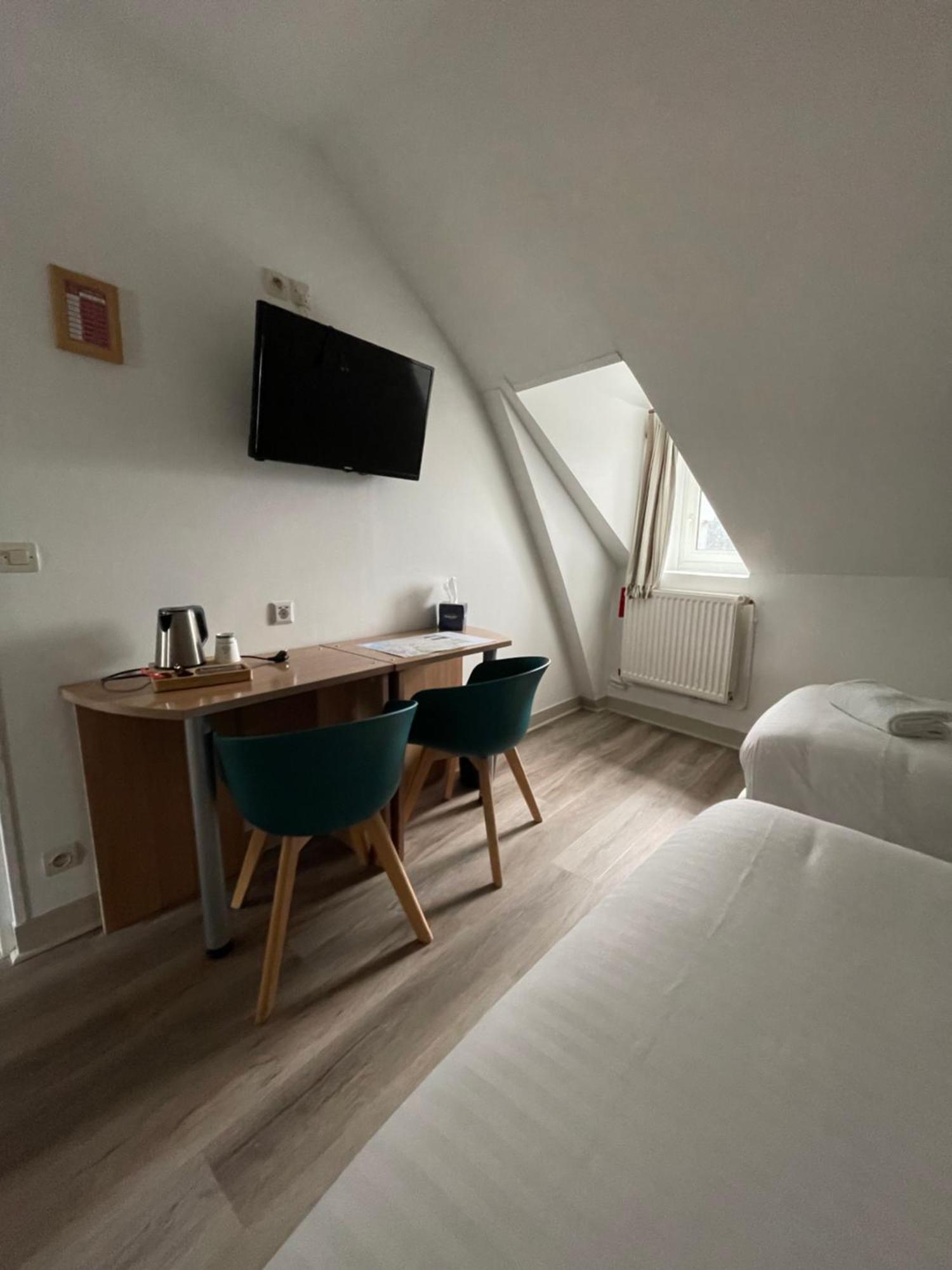 Hotel Du Commerce Fecamp Bagian luar foto