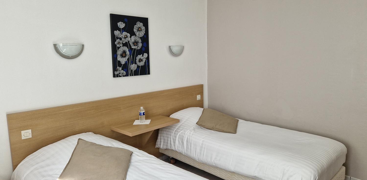 Hotel Du Commerce Fecamp Bagian luar foto
