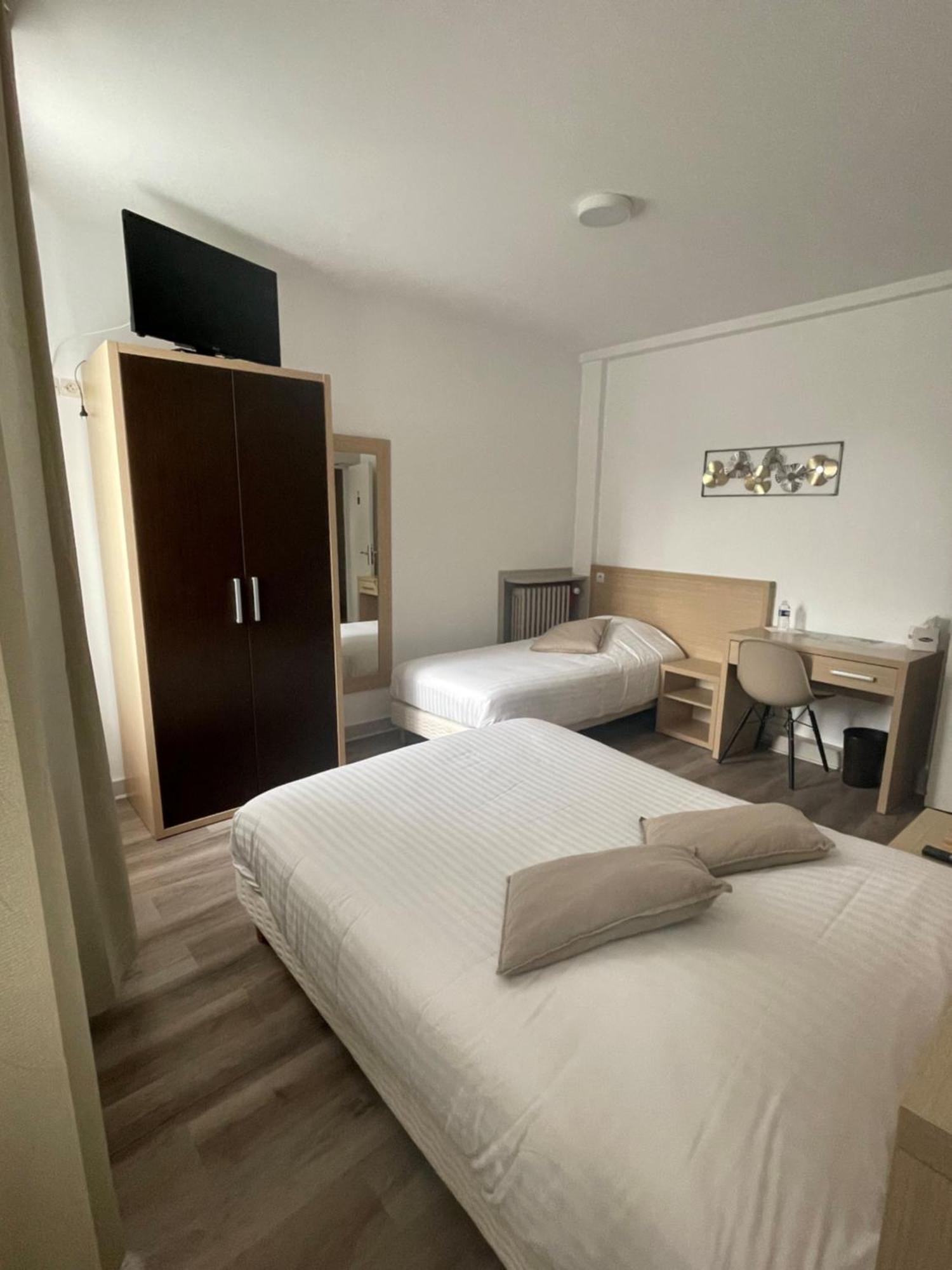Hotel Du Commerce Fecamp Bagian luar foto